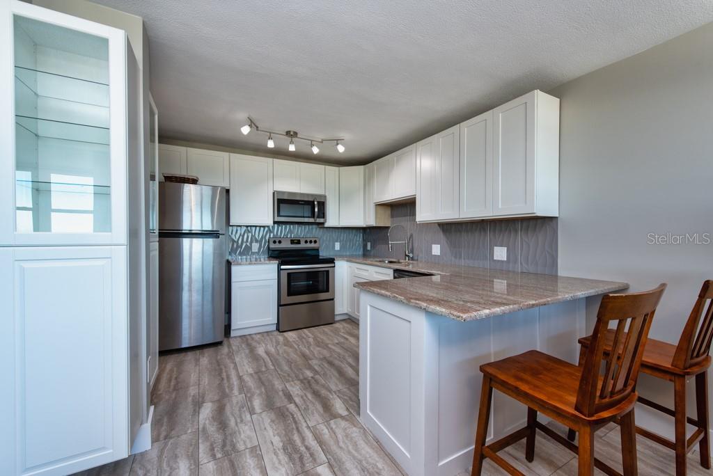 SUNCOAST TOWERS APTS CO-OP - Residential