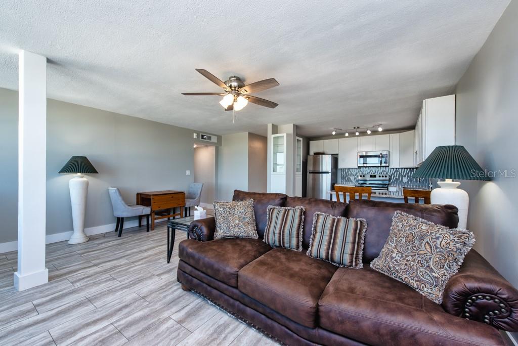 SUNCOAST TOWERS APTS CO-OP - Residential