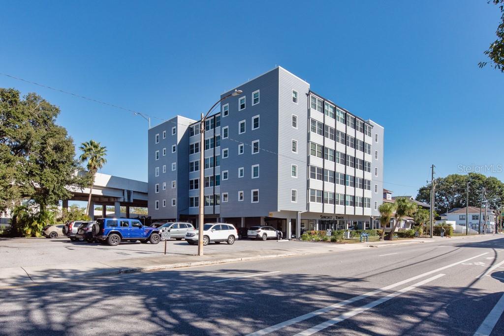 SUNCOAST TOWERS APTS CO-OP - Residential