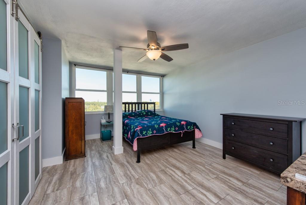 SUNCOAST TOWERS APTS CO-OP - Residential