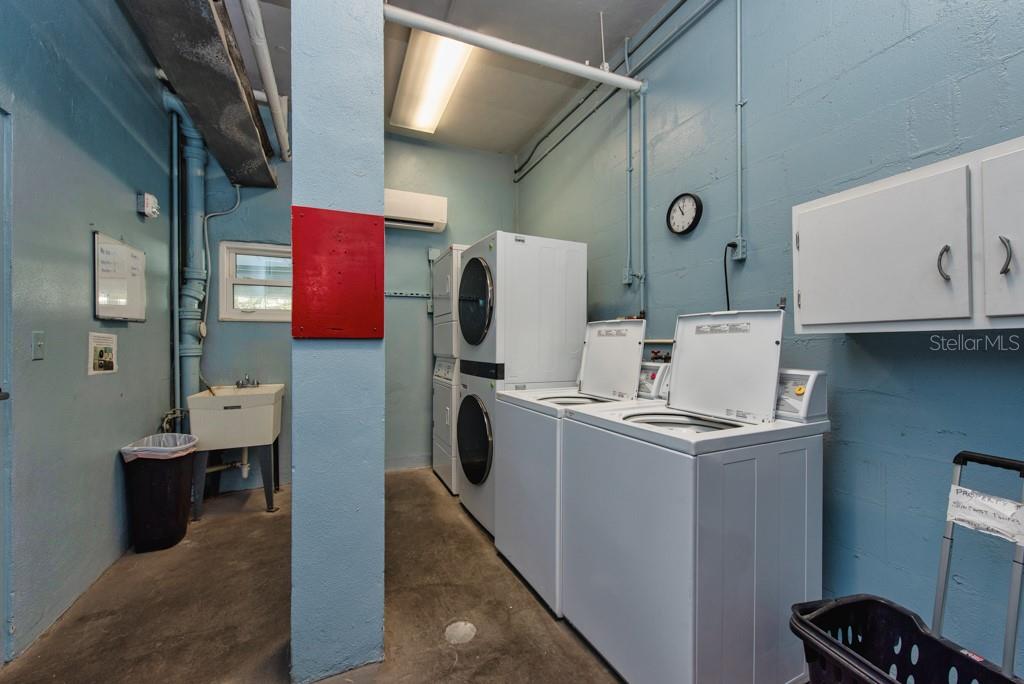 SUNCOAST TOWERS APTS CO-OP - Residential