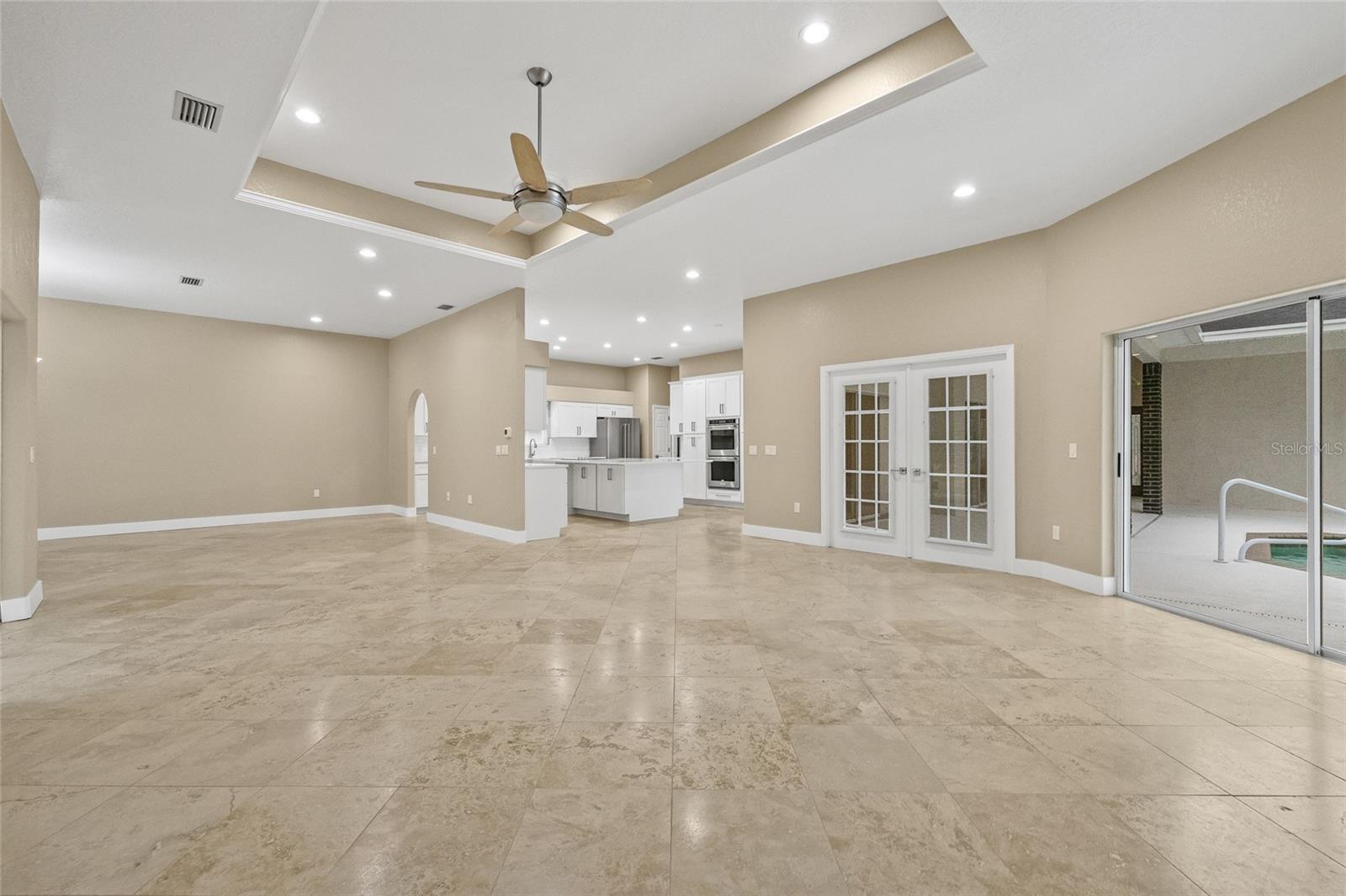 SPRING HILL - Residential