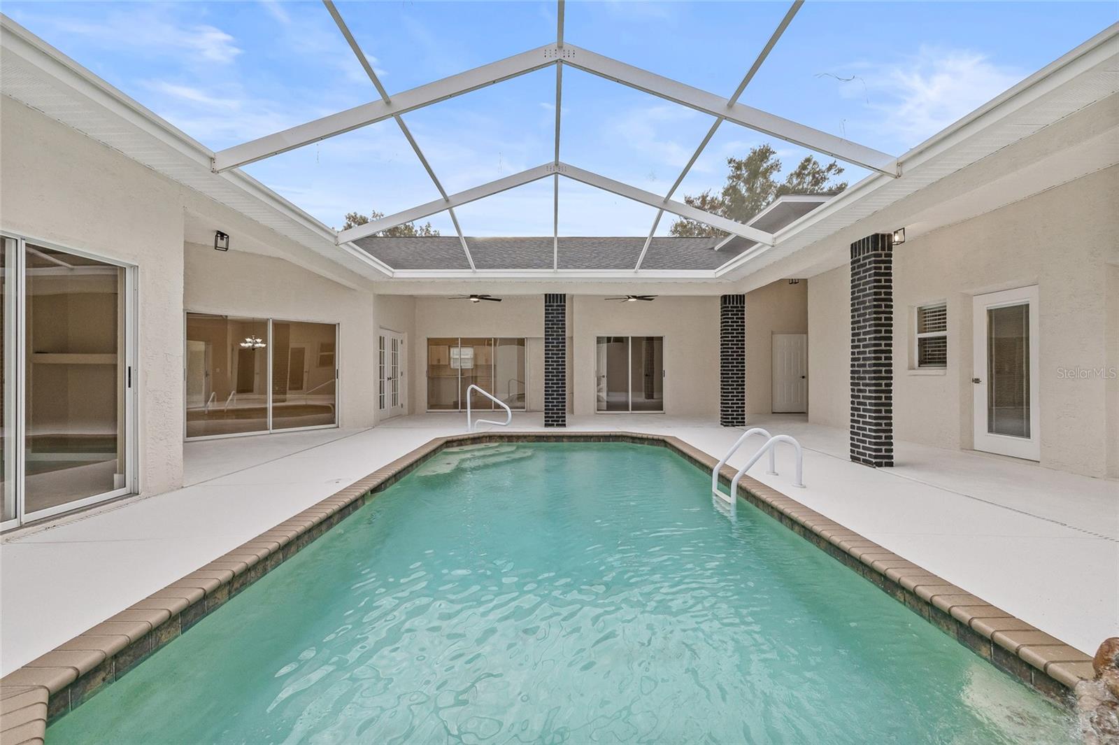 SPRING HILL - Residential