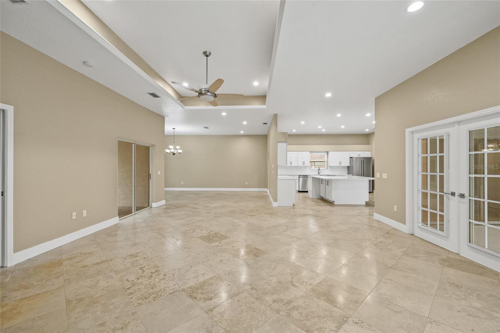 SPRING HILL - Residential