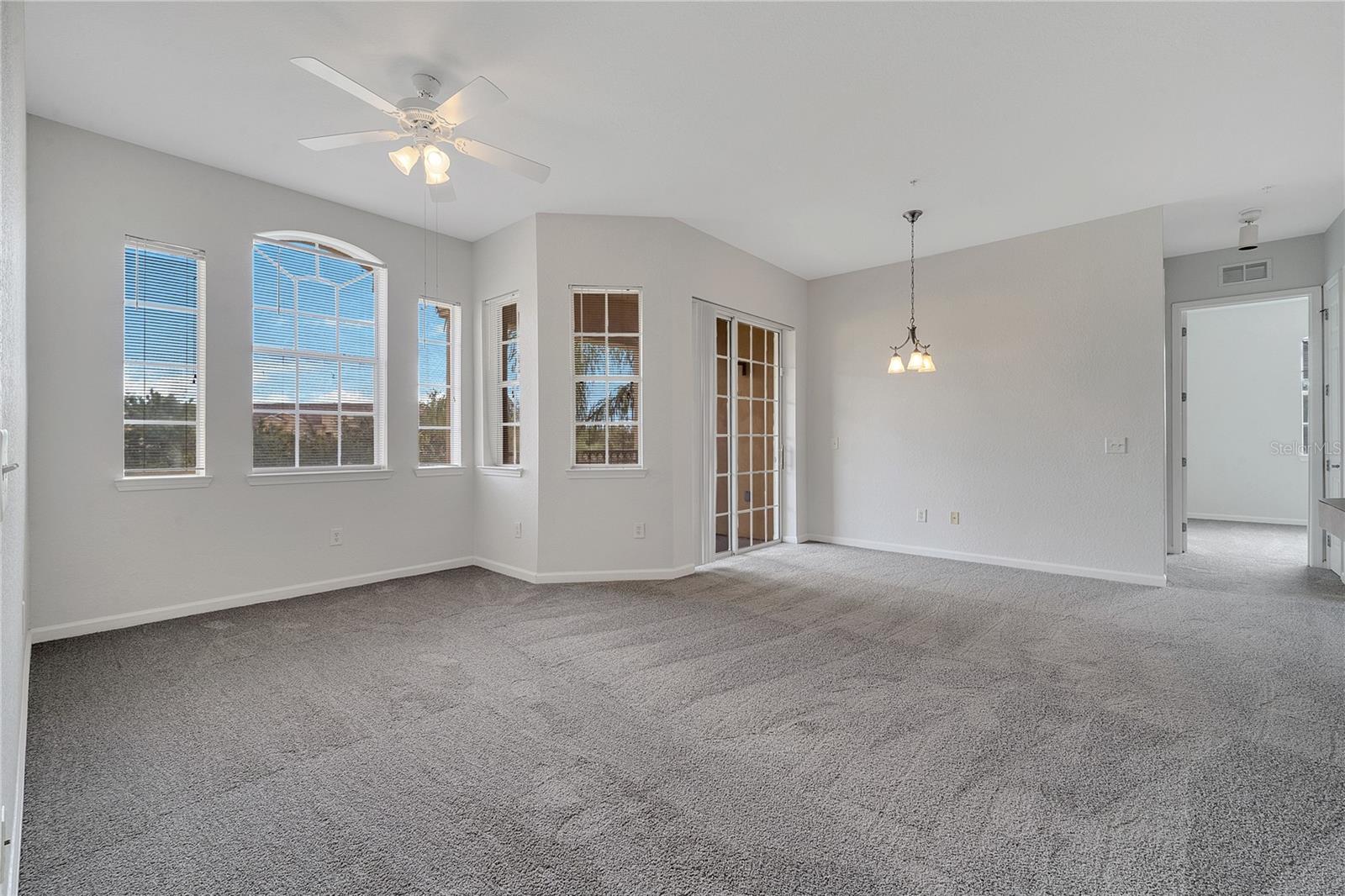 TERRACE RDG/TOWN CENTER EAST - Residential Lease