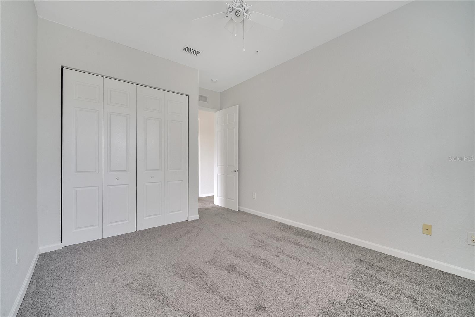 TERRACE RDG/TOWN CENTER EAST - Residential Lease