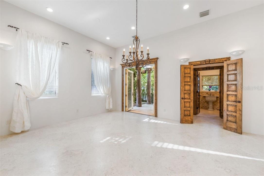 CASEY KEY - Residential