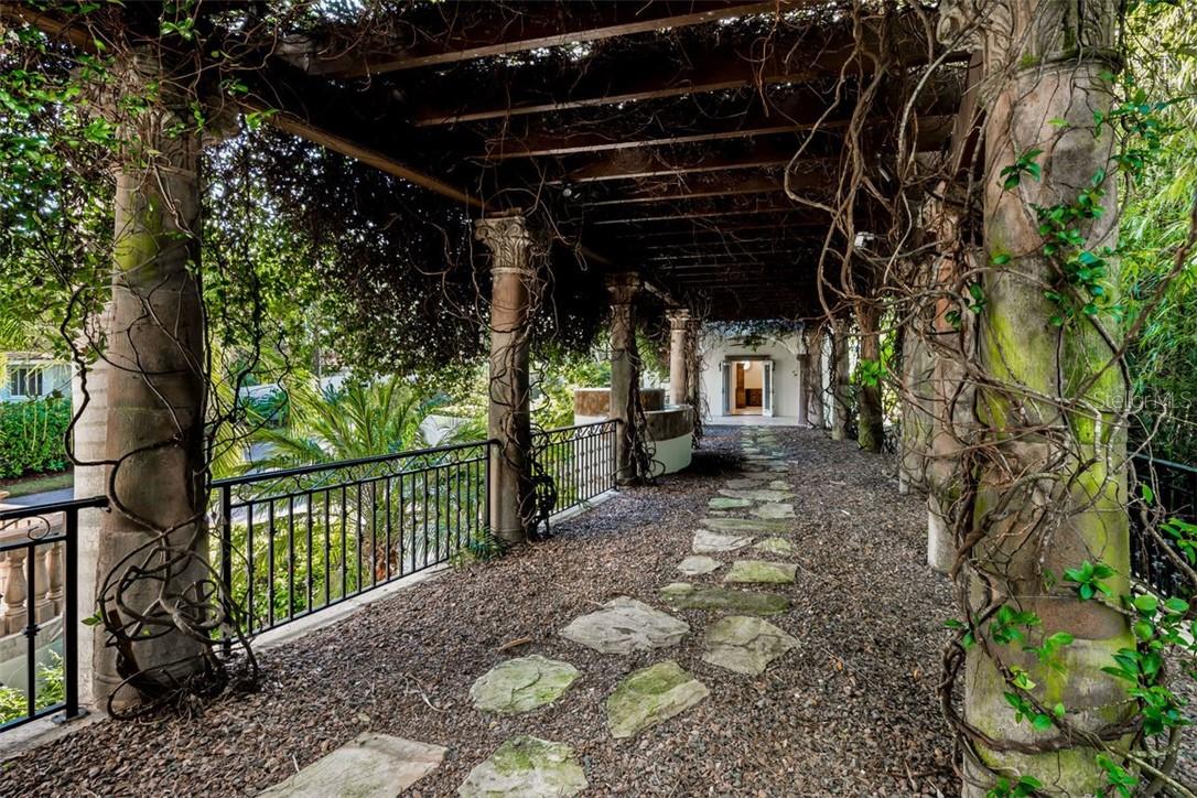 CASEY KEY - Residential