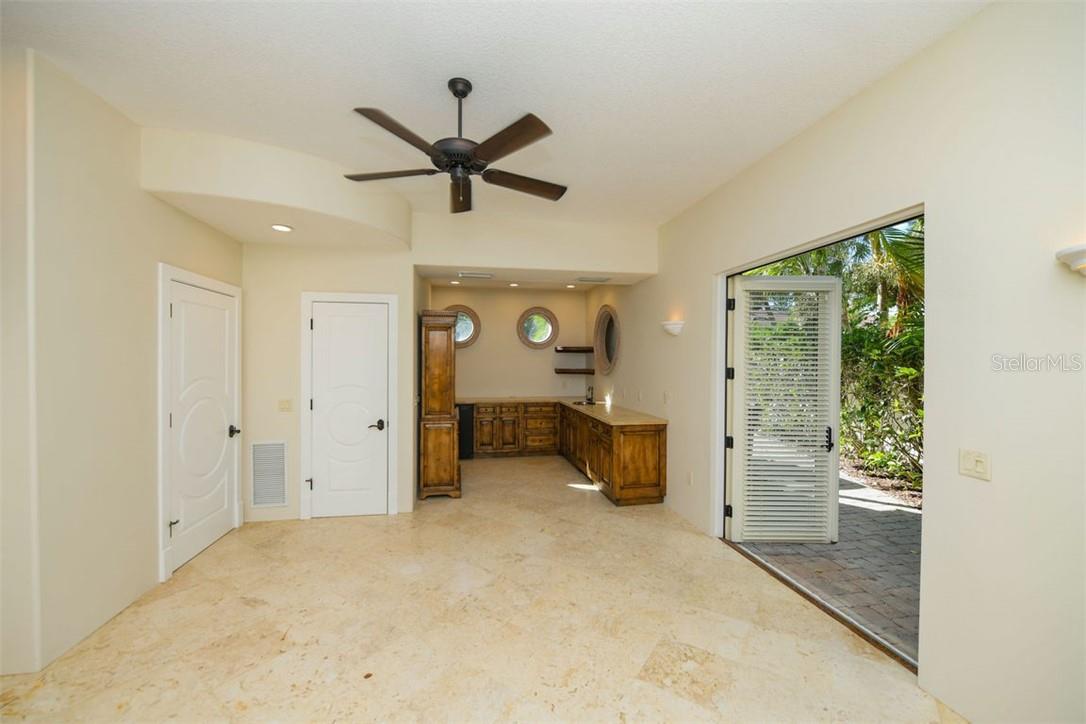 CASEY KEY - Residential