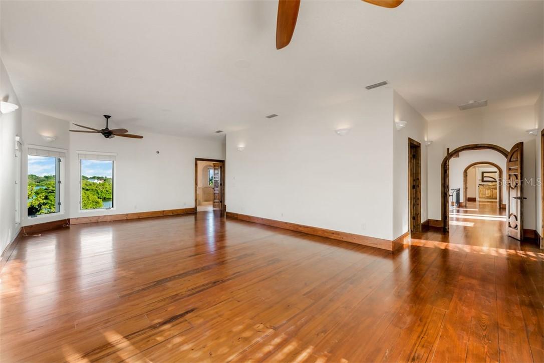 CASEY KEY - Residential