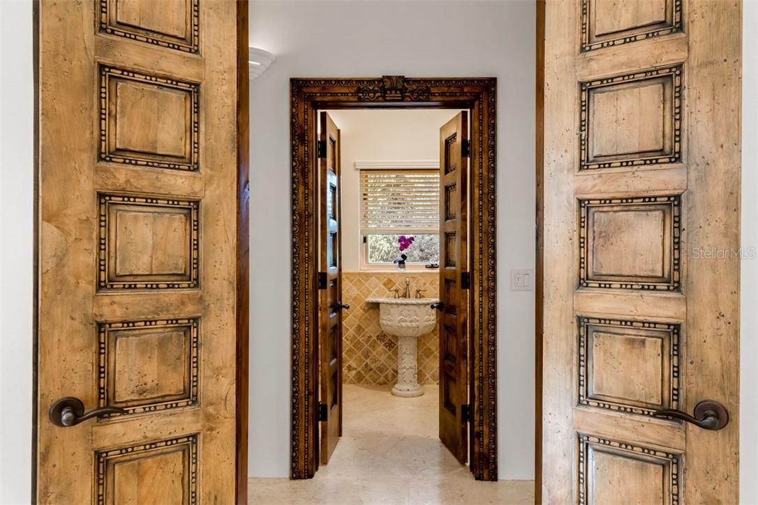 CASEY KEY - Residential