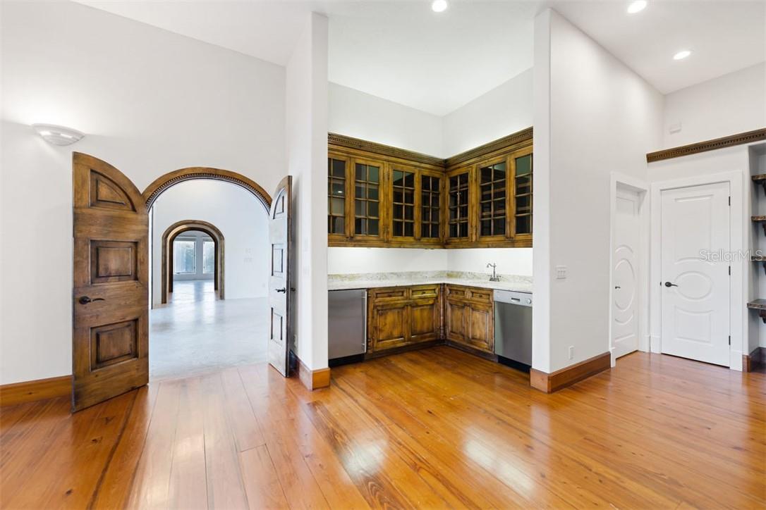 CASEY KEY - Residential