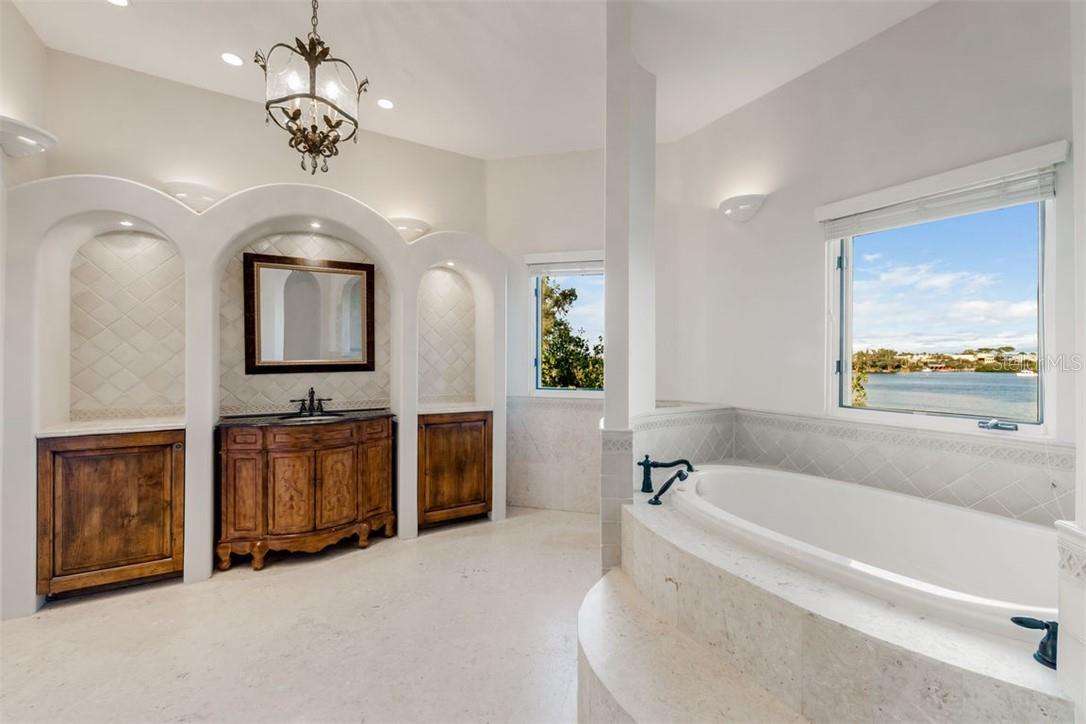 CASEY KEY - Residential