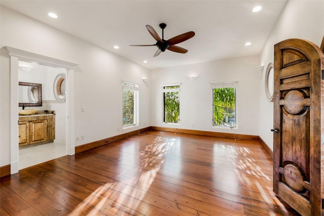 CASEY KEY - Residential