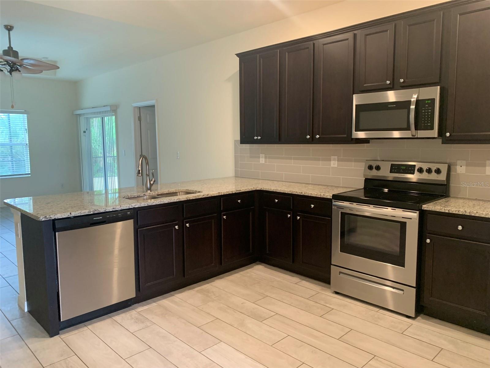 ROTONDA LAKES - Residential Lease