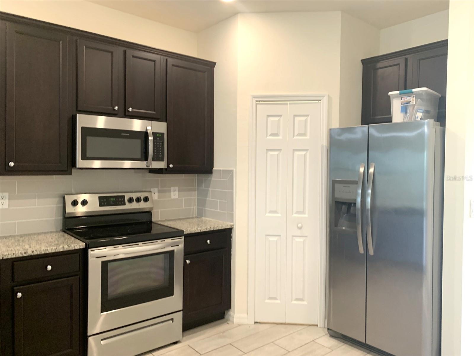 ROTONDA LAKES - Residential Lease