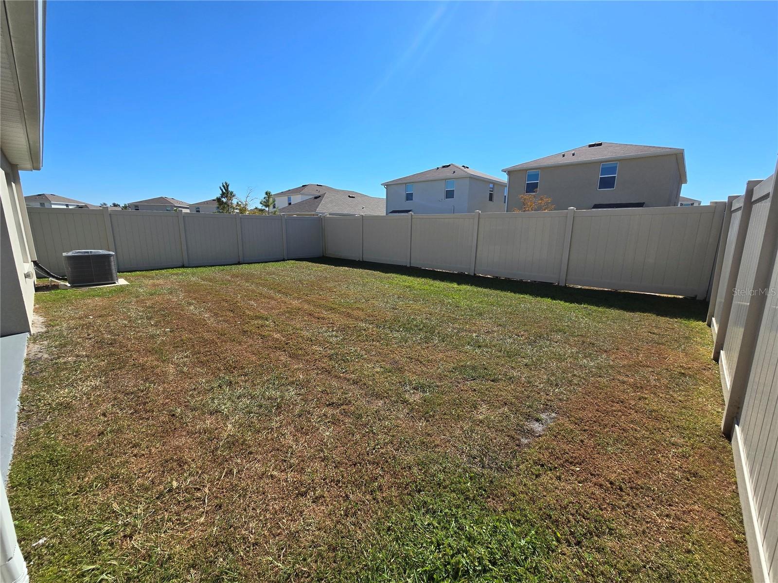 TWO RIVERS PRCL A2 PH A - Residential Lease