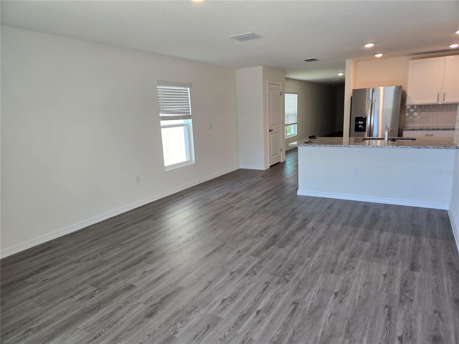 TWO RIVERS PRCL A2 PH A - Residential Lease