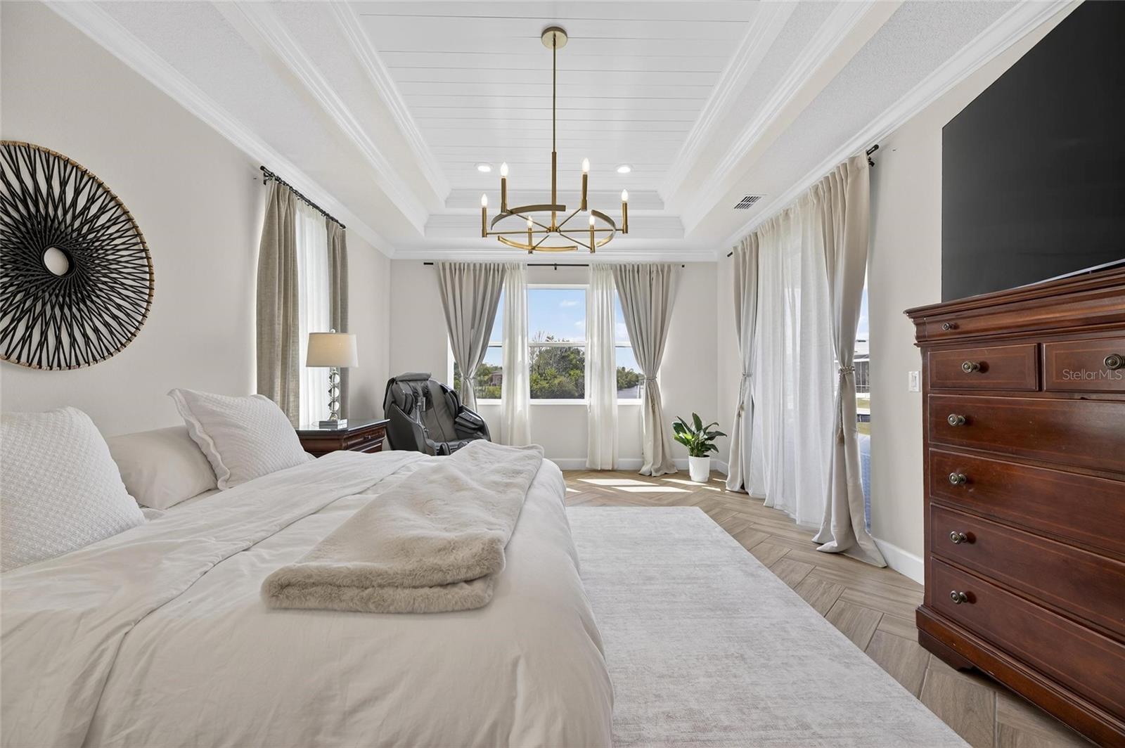 MIRABAY - Residential