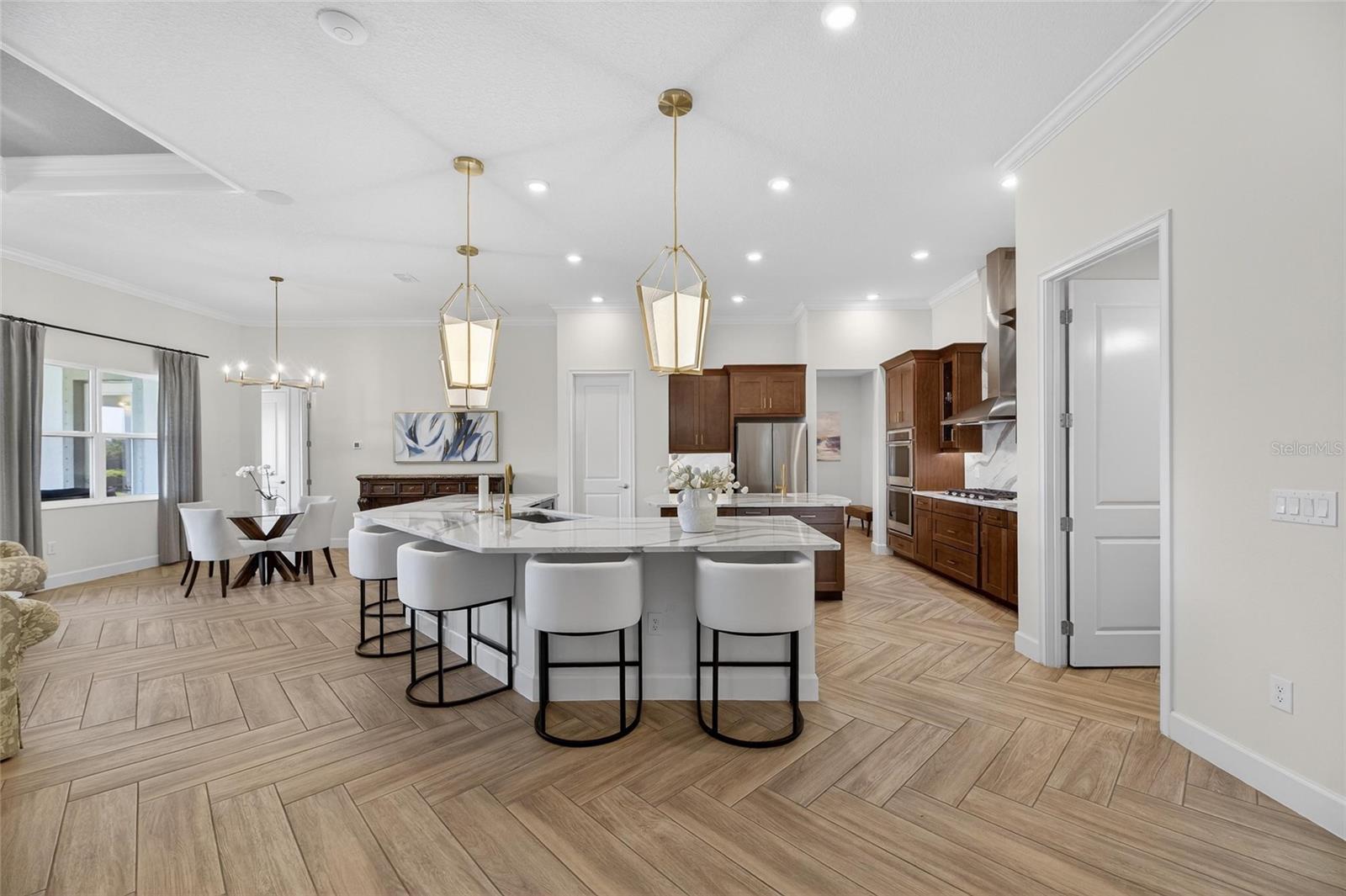 MIRABAY - Residential