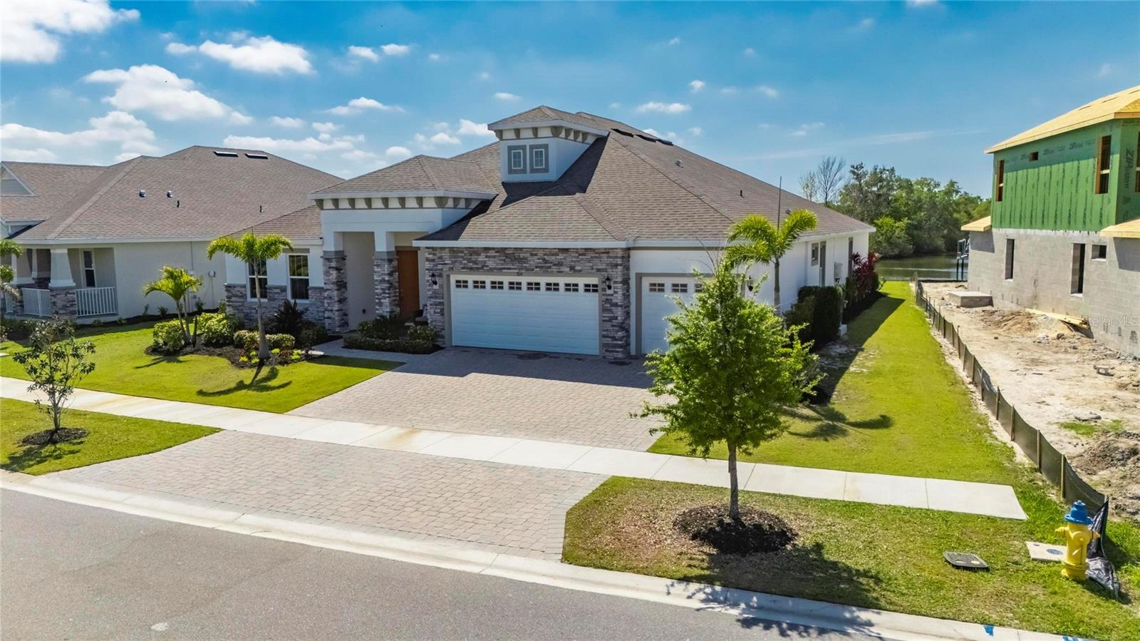 MIRABAY - Residential