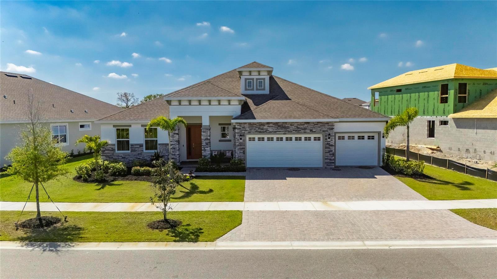 MIRABAY - Residential