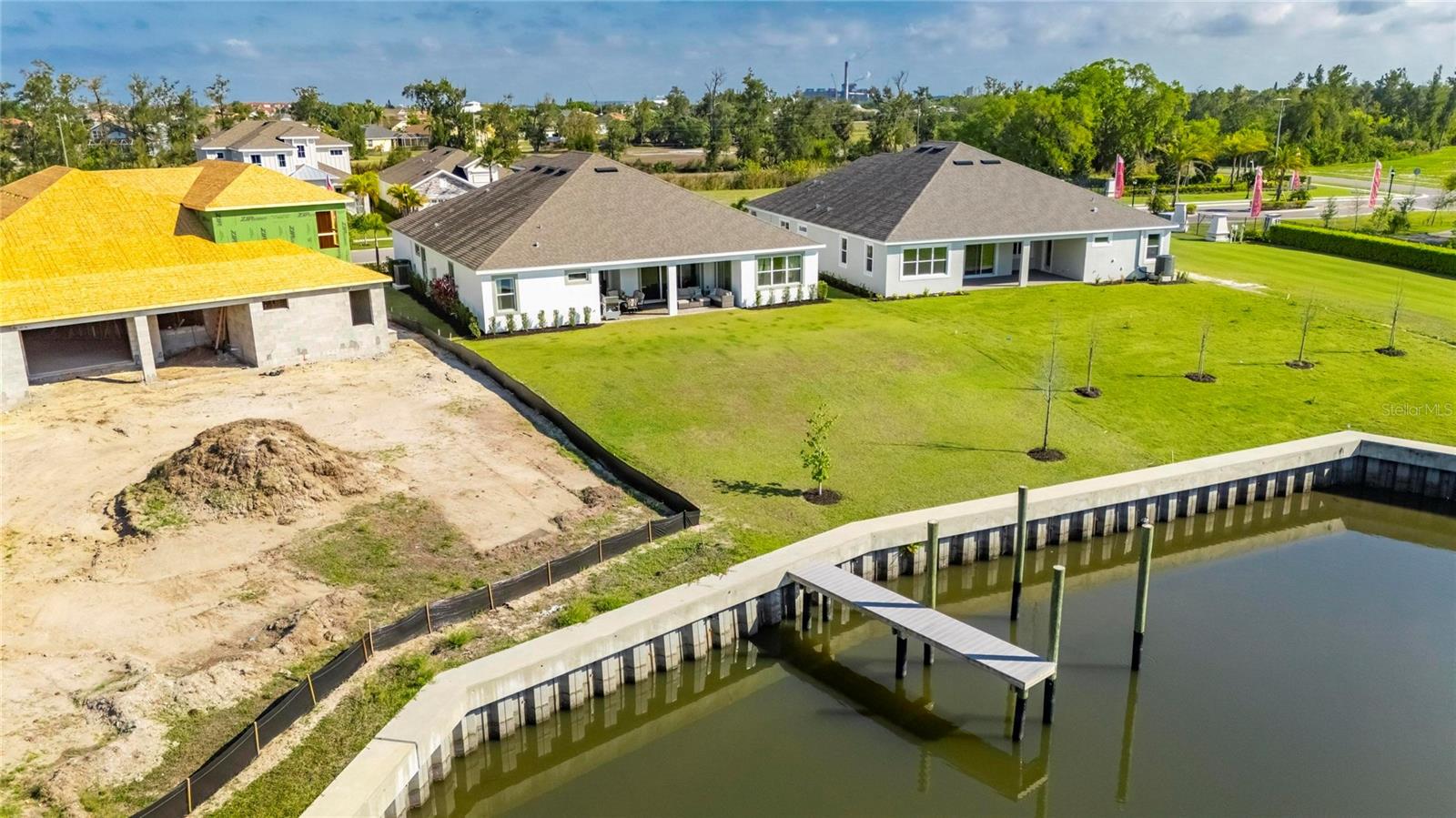 MIRABAY - Residential