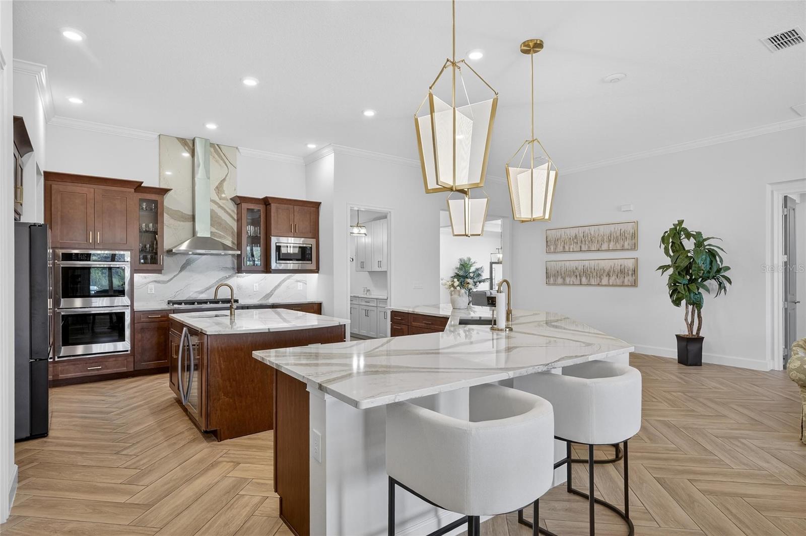 MIRABAY - Residential