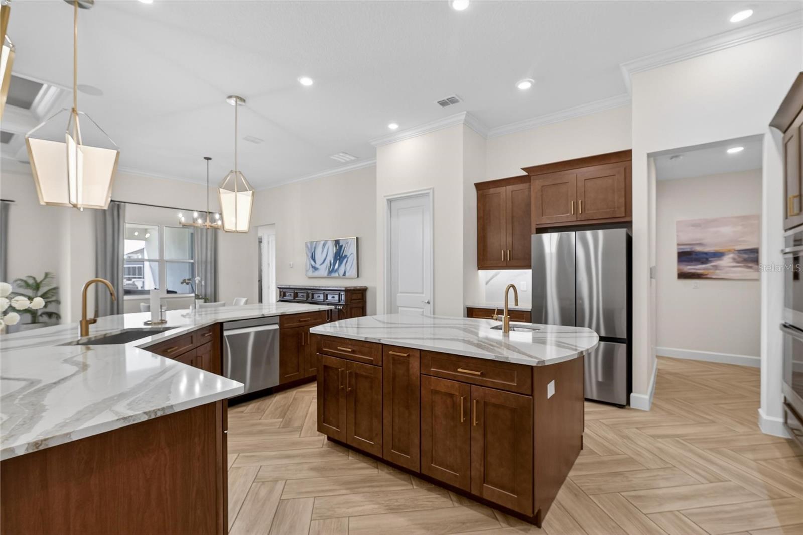 MIRABAY - Residential