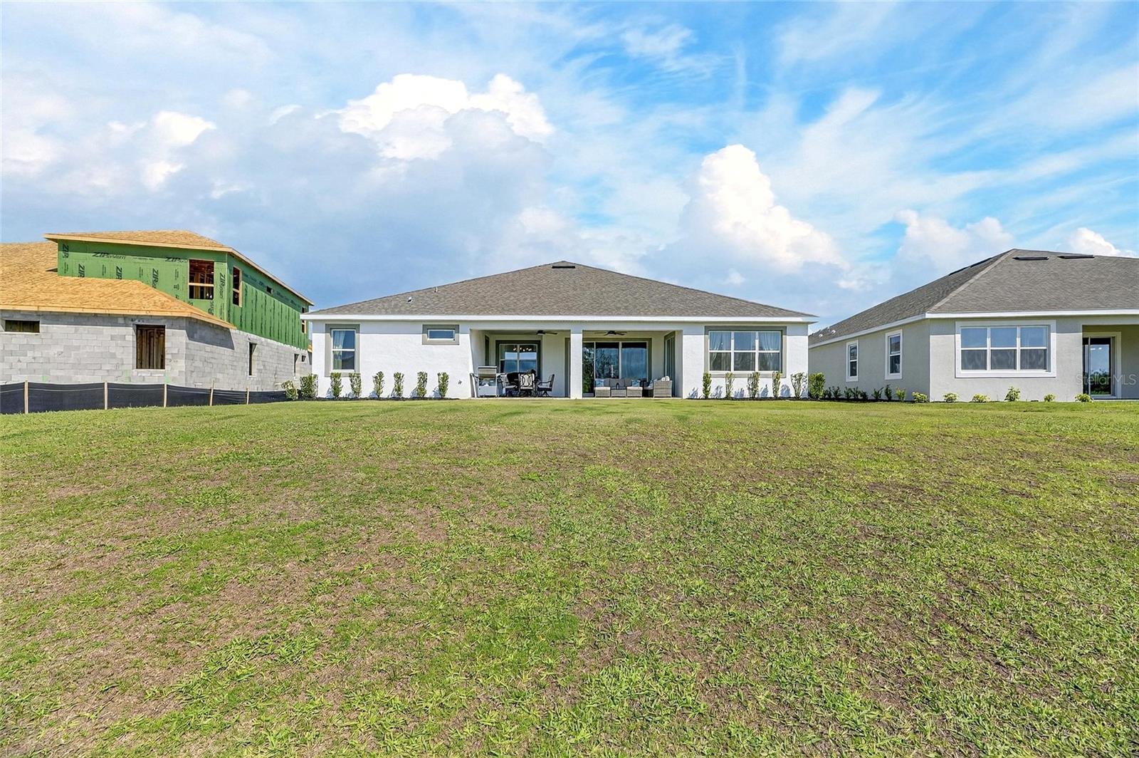 MIRABAY - Residential