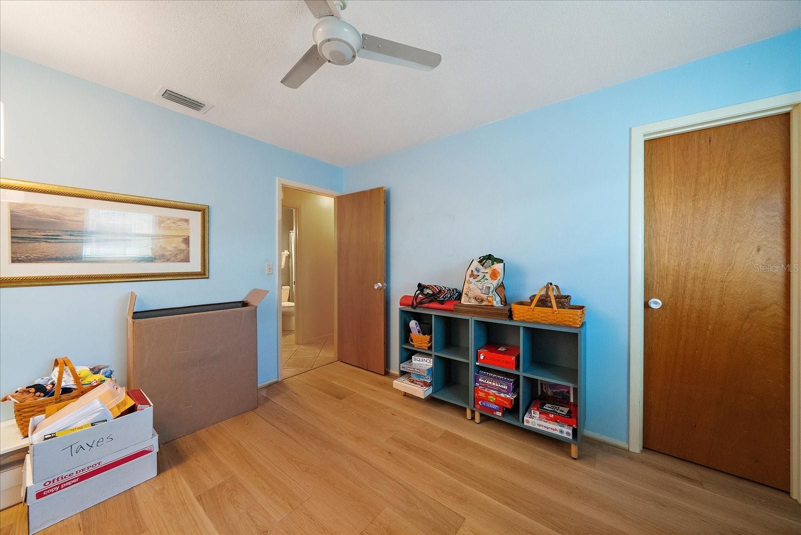 MEAD HELEN D - Residential