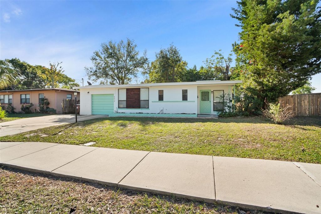 Photo of 5412 Hermosa Street, Orlando, FL 32807 (MLS # O6367036)