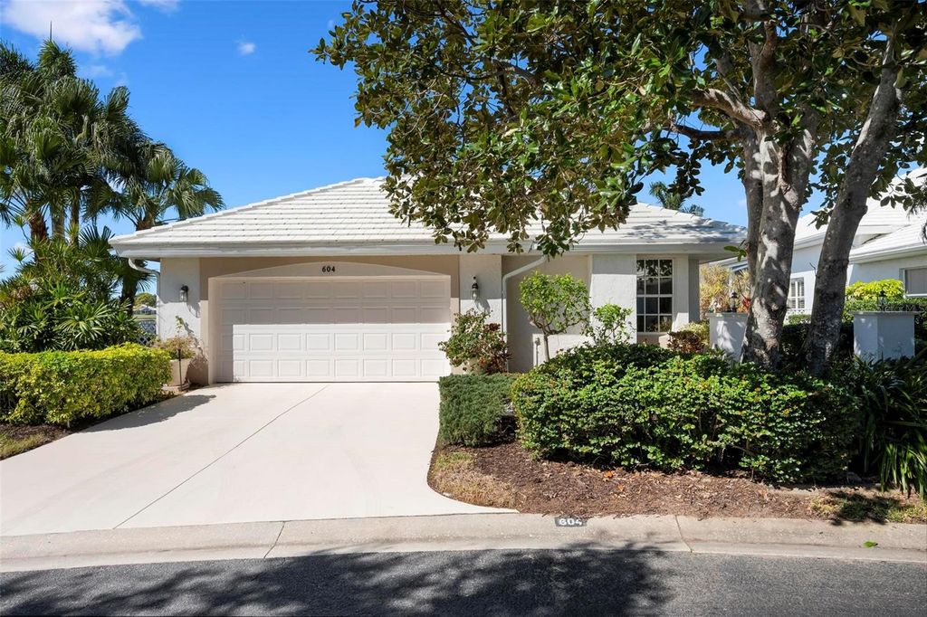 Photo of 604 Crossfield Circle #31, Venice, FL 34293 (MLS # N6142814)