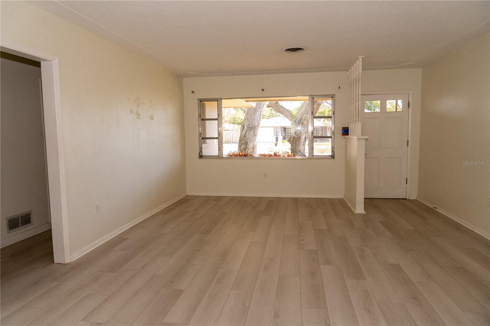 CORAL COVE - Residential Lease