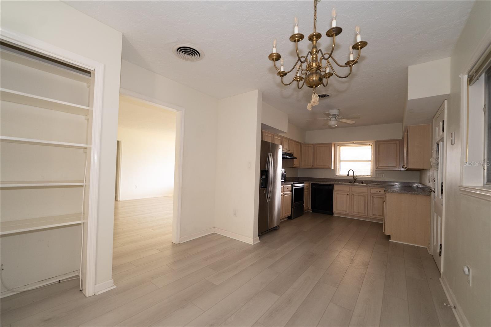 CORAL COVE - Residential Lease