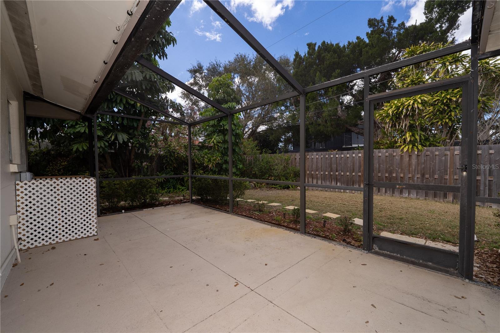 CORAL COVE - Residential Lease