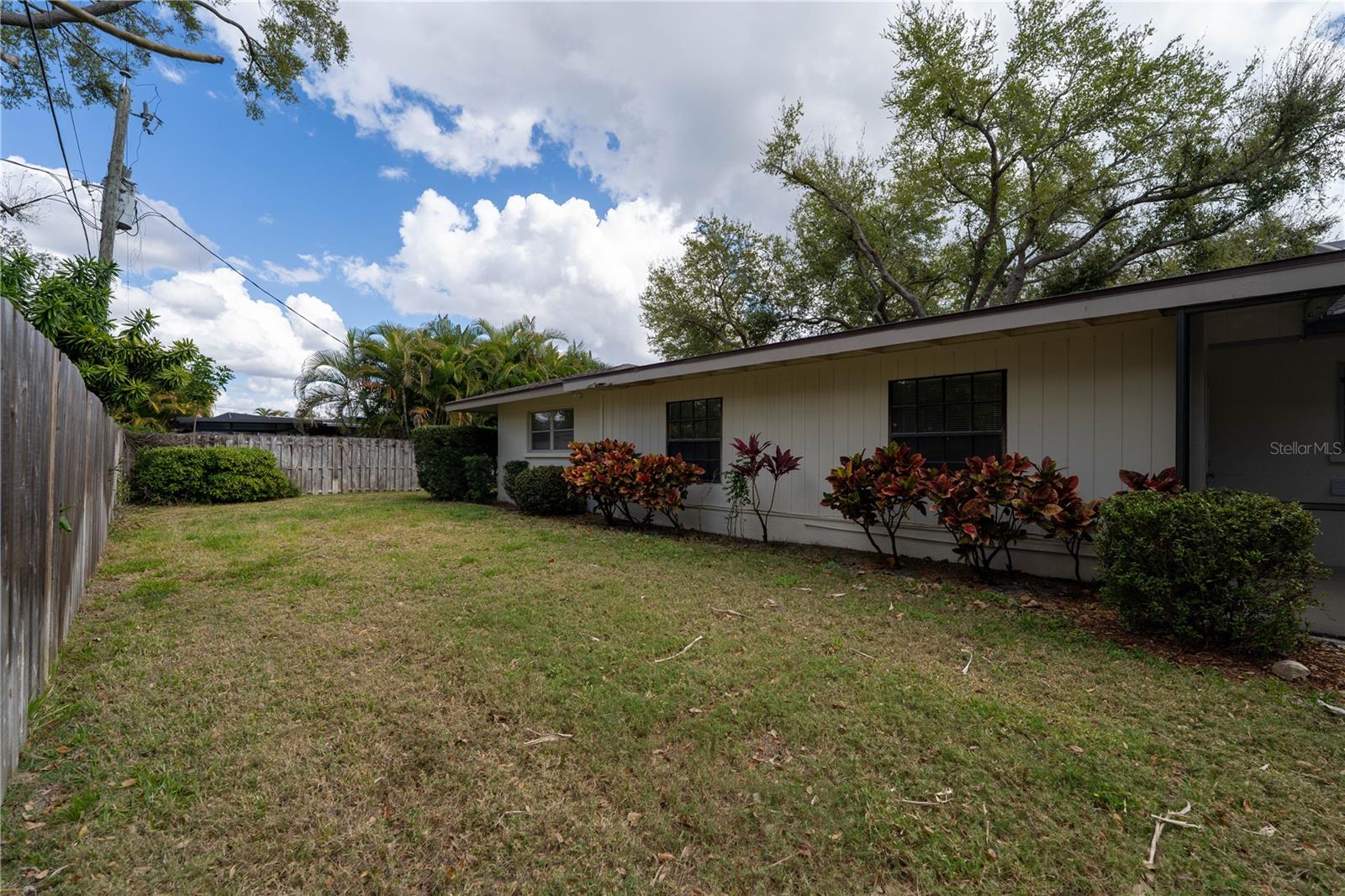 CORAL COVE - Residential Lease