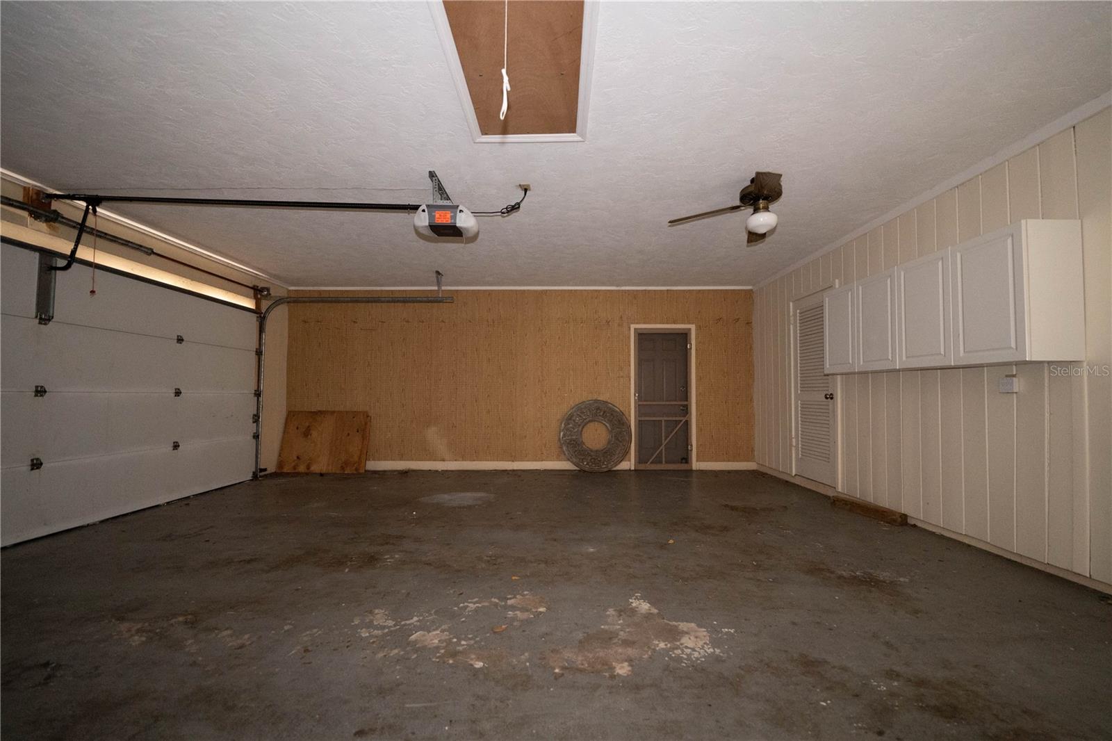 CORAL COVE - Residential Lease