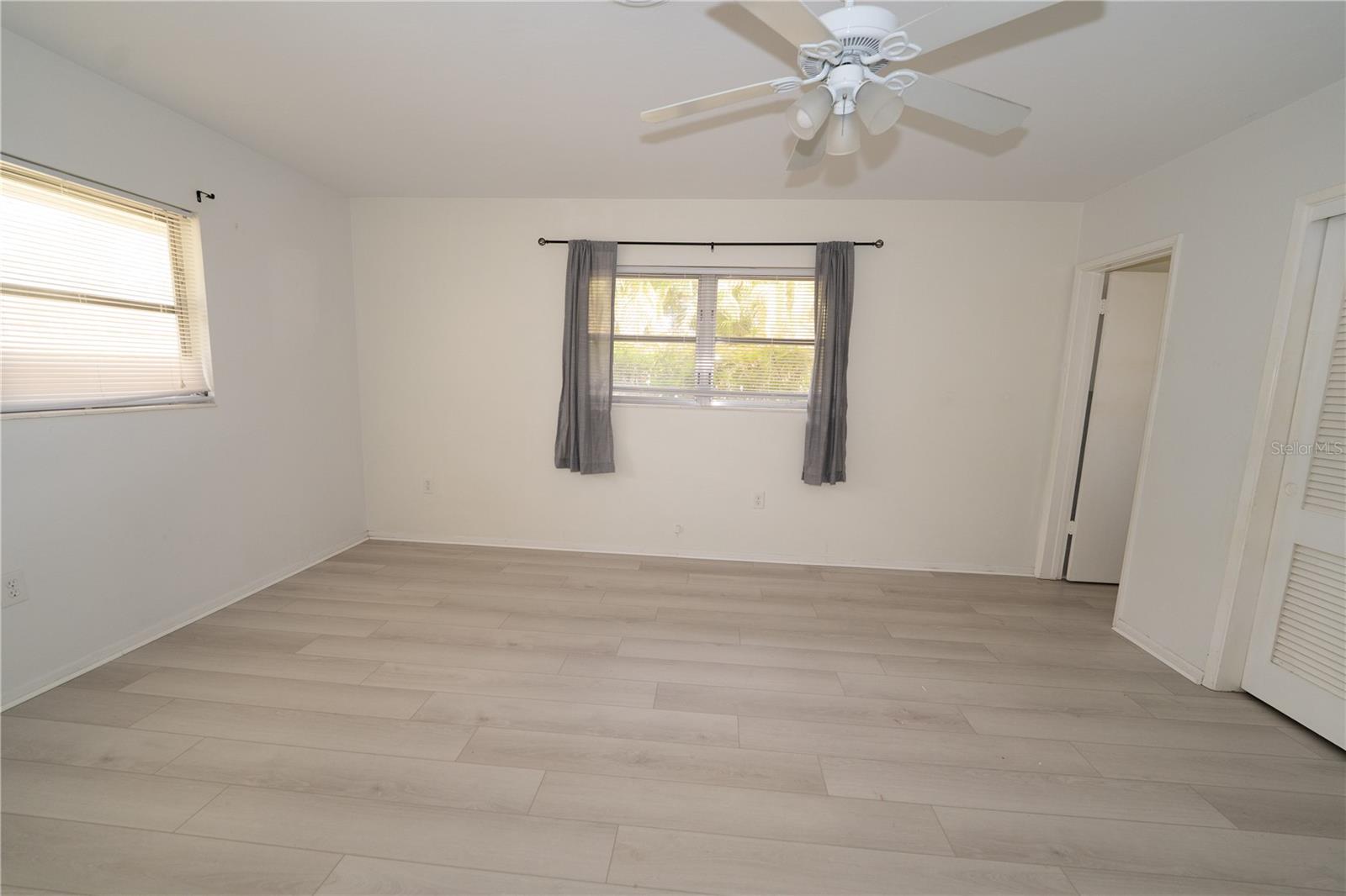 CORAL COVE - Residential Lease