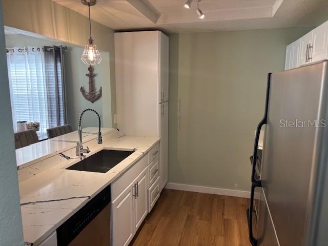 WATERS EDGE - Residential