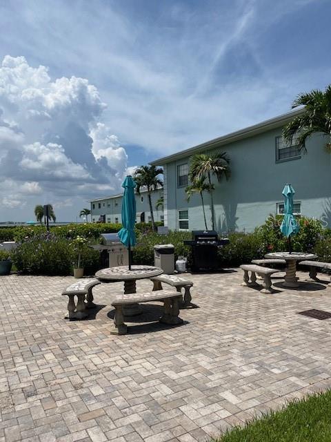 WATERS EDGE - Residential