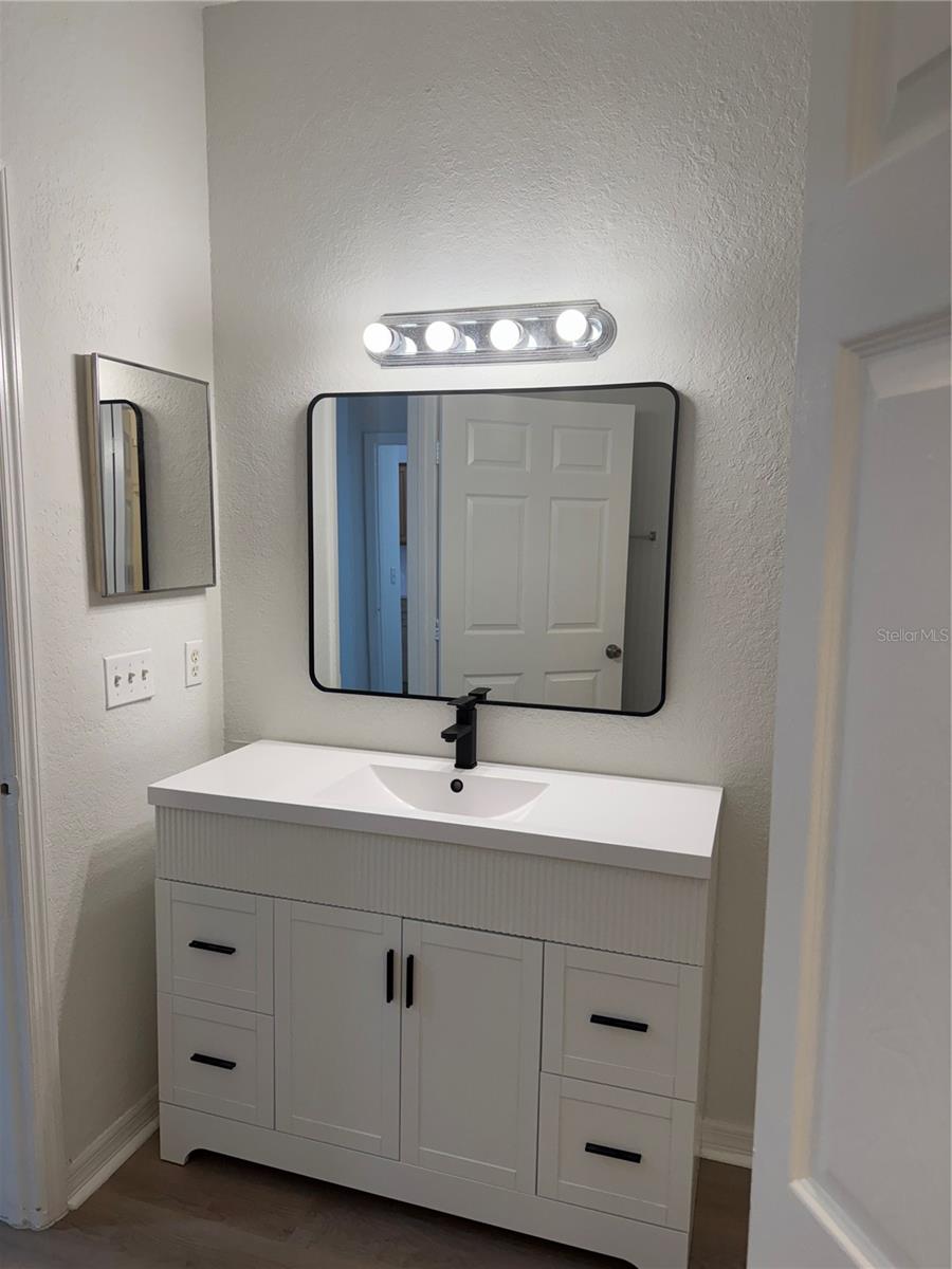 FOUNTAINS/METRO WEST CONDO - Residential