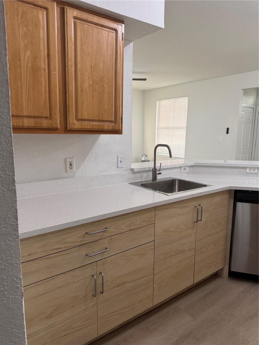 FOUNTAINS/METRO WEST CONDO - Residential