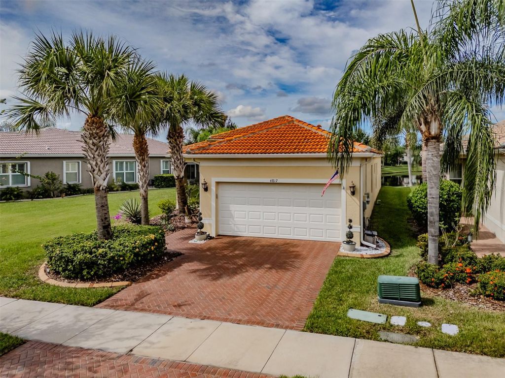 Photo of 4817 Sandy Glen Way, Wimauma, FL 33598 (MLS # TB8419331)