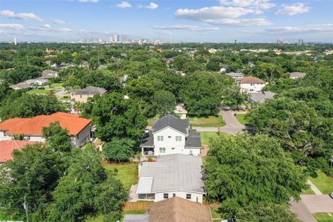 A home in TAMPA