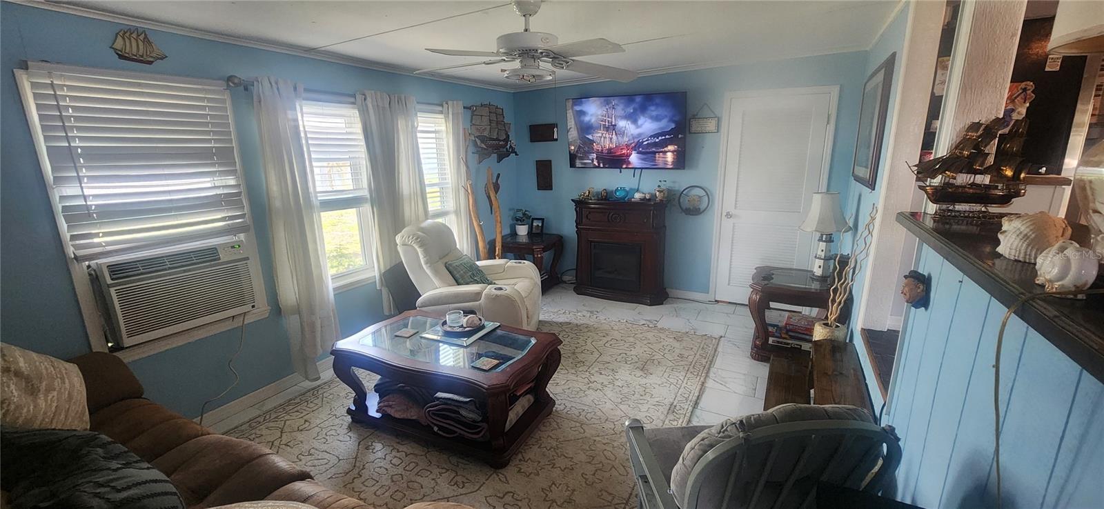 MOBILE GARDENS - Residential