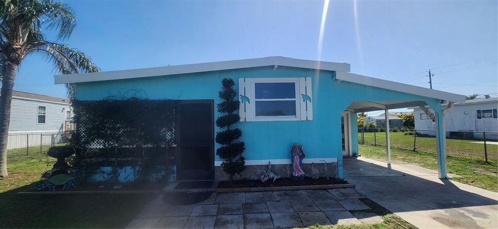 Photo of 324 Calle Liana, Englewood, FL 34224 (MLS # D6146508)