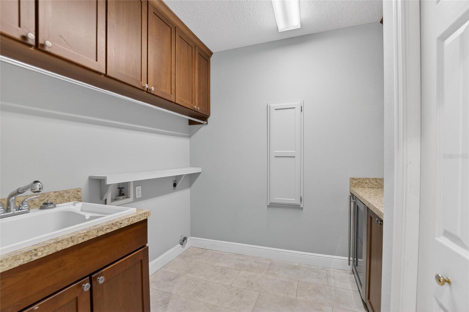 FISH HAWK TRAILS UN 1 & 2 - Residential