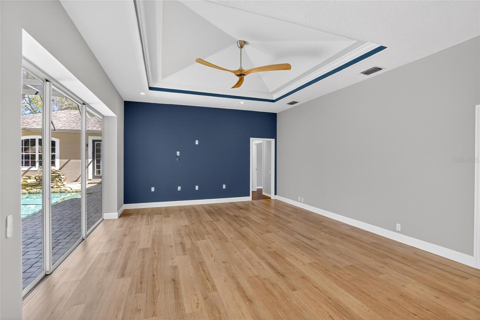 FISH HAWK TRAILS UN 1 & 2 - Residential