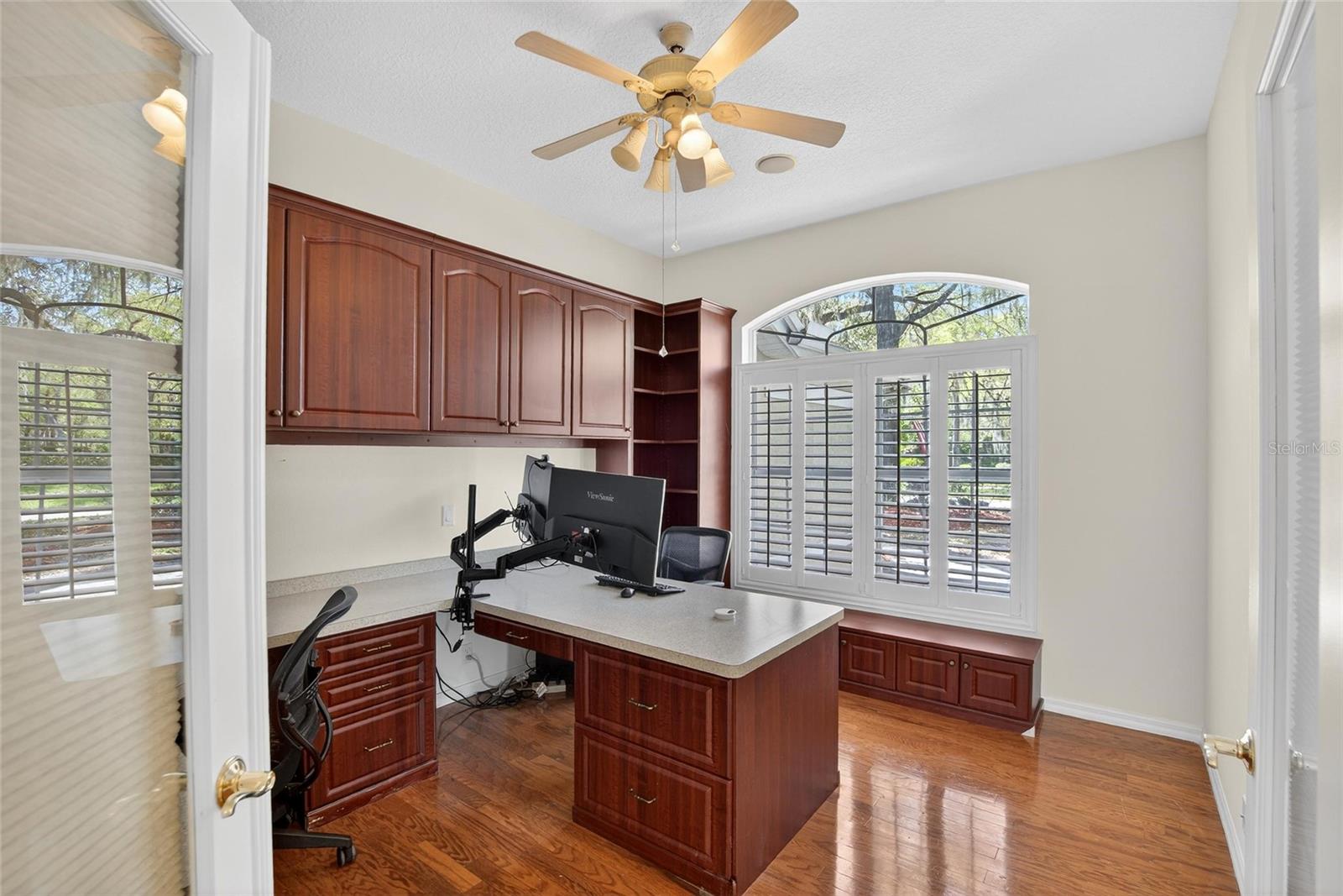 FISH HAWK TRAILS UN 1 & 2 - Residential